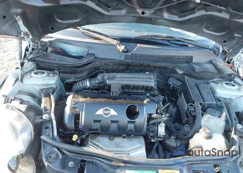 2011 Mini Cooper z USA, uszkodzony, nr VIN WMWZN3C51BT133009